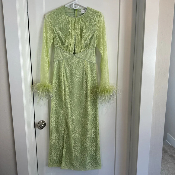 NWT Alice McCall Vivienne Midi Dress Lettuce Green Size 2 - Picture 3 of 8
